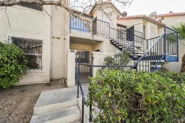 MLS: 2376008 Condo For Sale