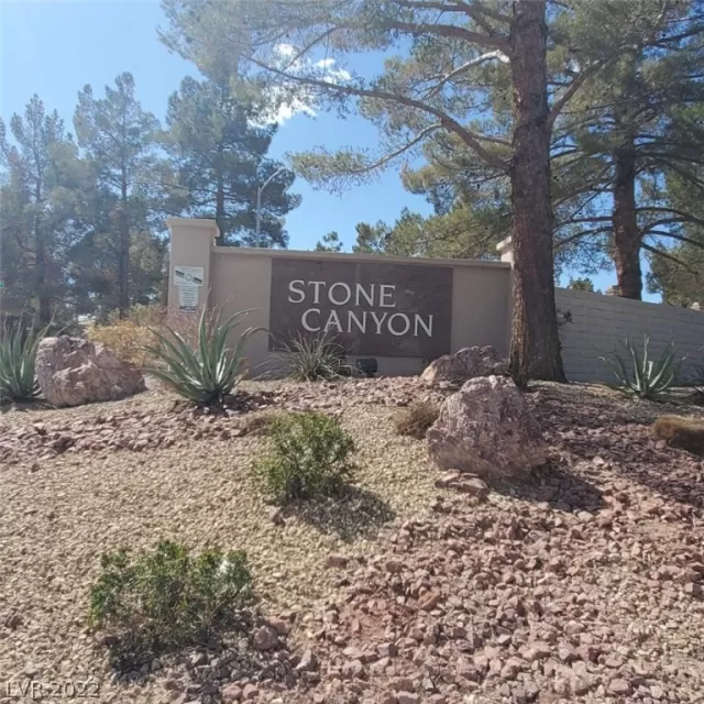 MLS: 2376012 Condo For Sale