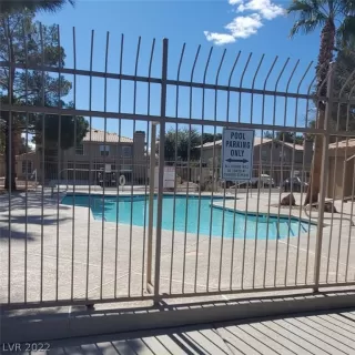 Photo #1: 2376012 Listing 