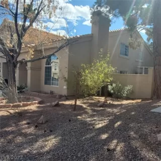 Photo #2: 2376012 Listing 