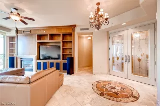 Photo #1: 2376015 Listing 