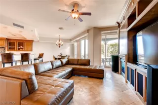 Photo #3: 2376015 Listing 