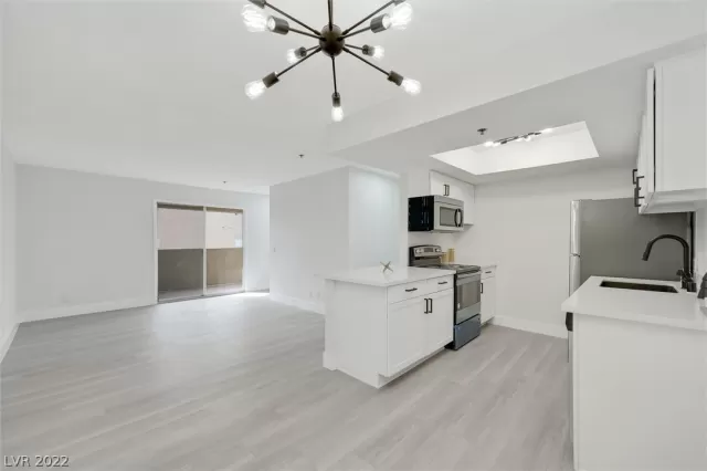 MLS: 2376056 Condo For Sale