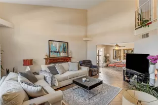Photo #3: 2376057 Listing 
