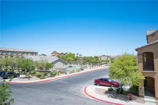 Photo #2: 2376097 Listing