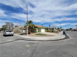 Photo #3: 2376155 Listing 