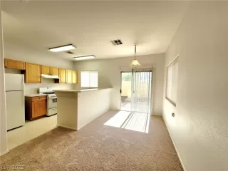 Photo #4: 2376172 Listing