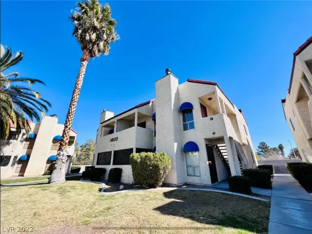 MLS: 2376223 Condo For Sale