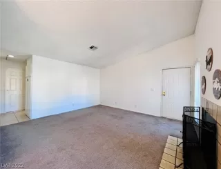 Photo #3: 2376223 Listing