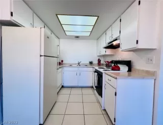 Photo #6: 2376223 Listing