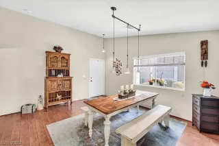 Photo #2: 2376226 Listing