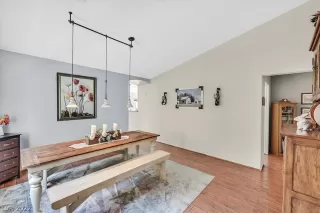 Photo #3: 2376226 Listing