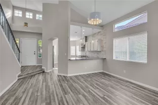 Photo #4: 2376246 Listing 