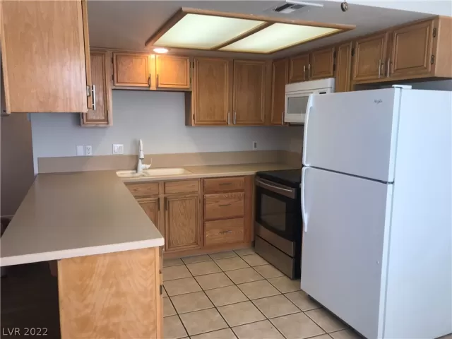 MLS: 2376251 Condo For Sale