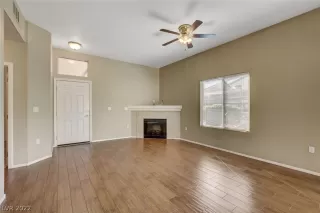 Photo #6: 2376296 Listing