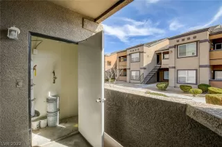 Photo #6: 2376310 Listing 