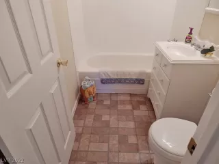 Photo #1: 2376313 Listing 