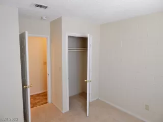 Photo #4: 2376313 Listing 