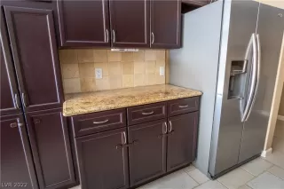 Photo #4: 2376335 Listing 