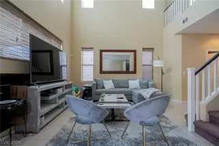 Photo #6: 2376359 Listing 