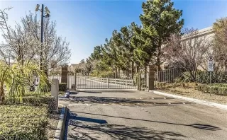 Photo #1: 2376408 Listing