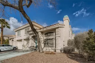 Photo #1: 2376418 Listing