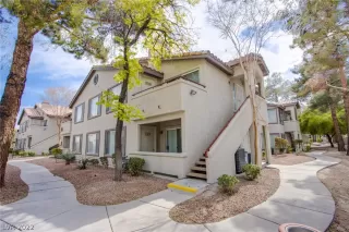 Photo #2: 2376422 Listing