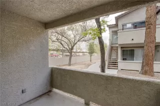 Photo #5: 2376422 Listing