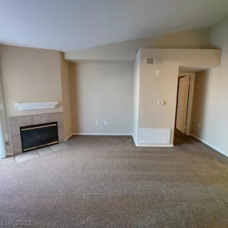 Photo #3: 2376425 Listing