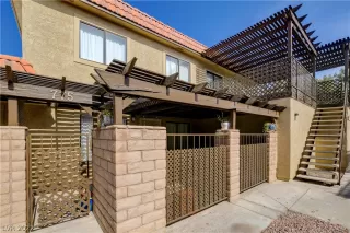 Photo #2: 2376449 Listing 