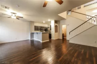 Photo #2: 2376478 Listing