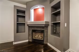 Photo #4: 2376478 Listing