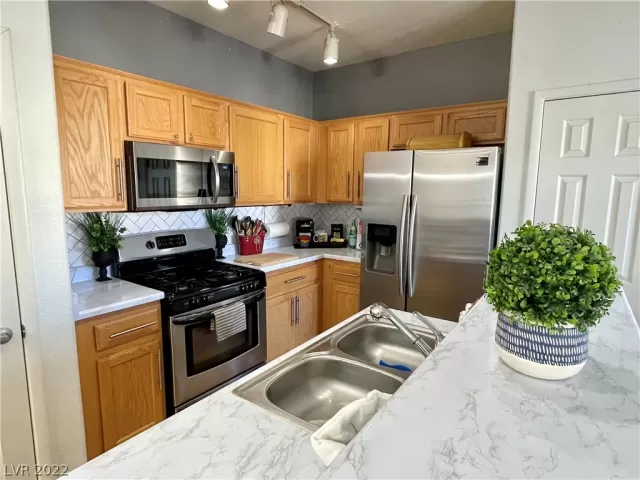 MLS: 2376481 Condo For Sale