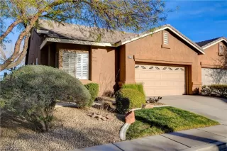 Photo #2: 2376509 Listing