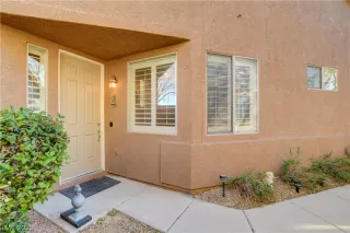 Photo #3: 2376509 Listing