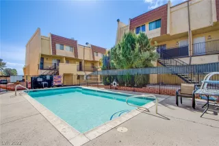 Photo #1: 2376543 Listing