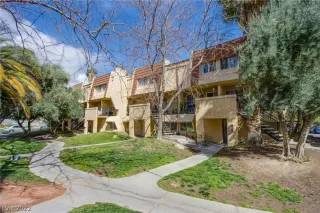 Photo #2: 2376543 Listing