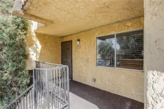 Photo #4: 2376543 Listing