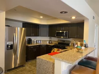 Photo #5: 2376577 Listing