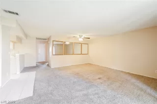 Photo #6: 2376581 Listing 