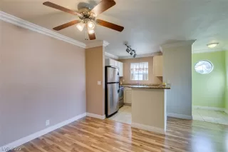 Photo #5: 2376584 Listing