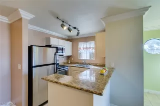 Photo #6: 2376584 Listing