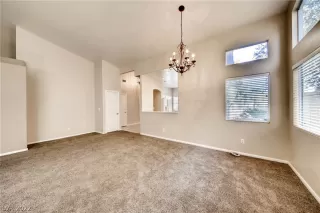 Photo #5: 2376596 Listing 