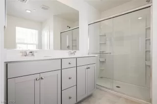 Photo #3: 2376680 Listing 