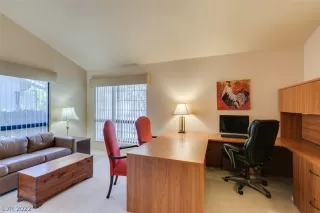 Photo #2: 2376698 Listing 