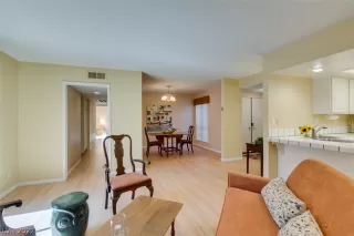 Photo #6: 2376698 Listing 