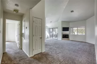 Photo #6: 2376742 Listing 