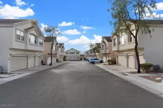 Photo #2: 2376773 Listing