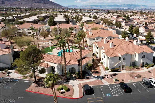 MLS: 2376778 Condo For Sale