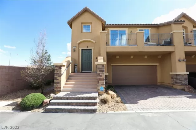 MLS: 2376784 Condo For Sale